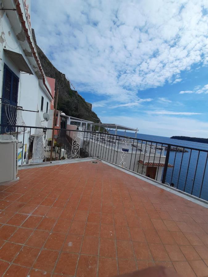 Apartamento Residenza Mena Marina Corricella Procida Exterior foto