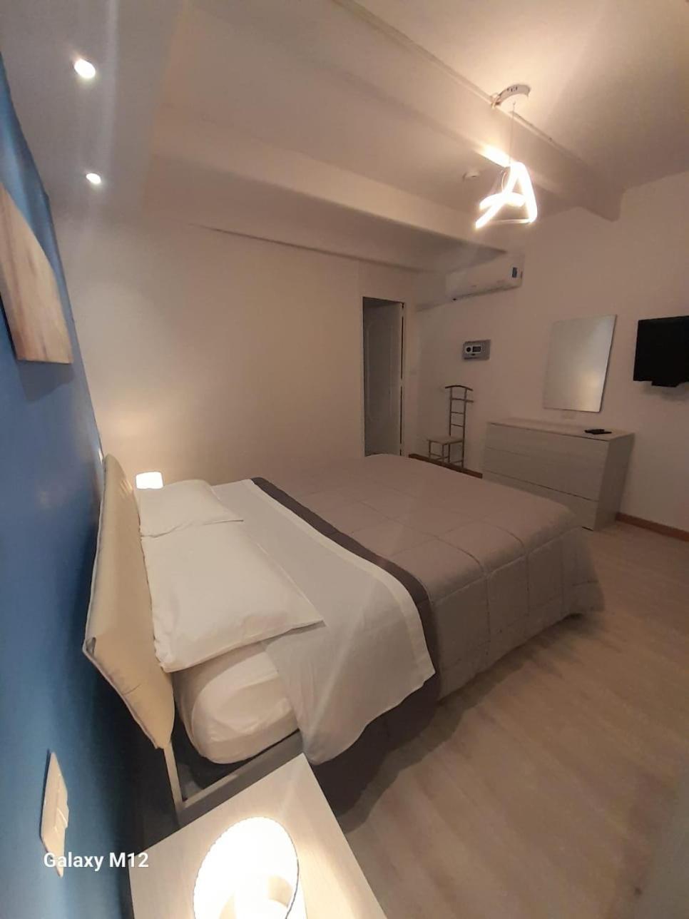 Apartamento Residenza Mena Marina Corricella Procida Exterior foto